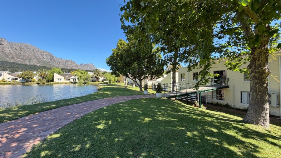 3 Bedroom Property for Sale in Paradyskloof Western Cape